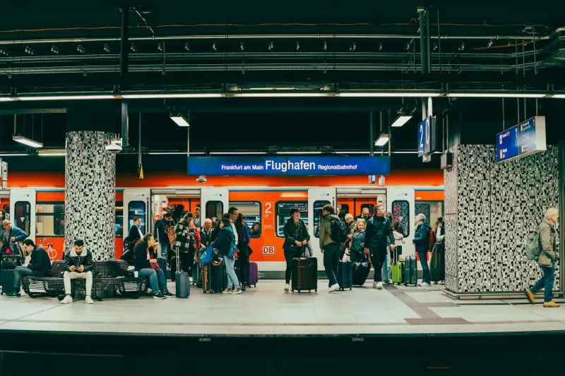 Der Fluchtplan: Warum immer mehr Bundesliga-Profis ihre Karriere im Ausland retten – und welche Ligen zur neuen Auffangstation werden