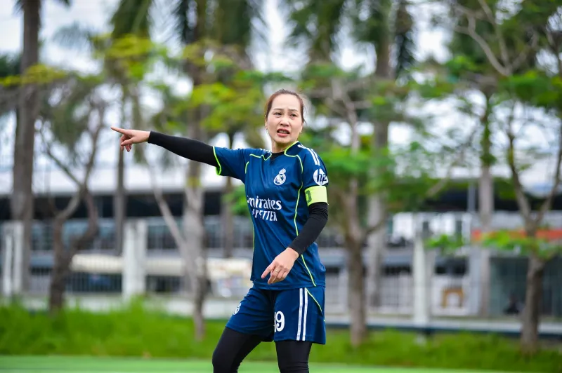 Der Kapitänseffekt: Warum Bundesliga-Klubs beim Verkauf ihrer Anführer immer wieder den gleichen Fehler machen